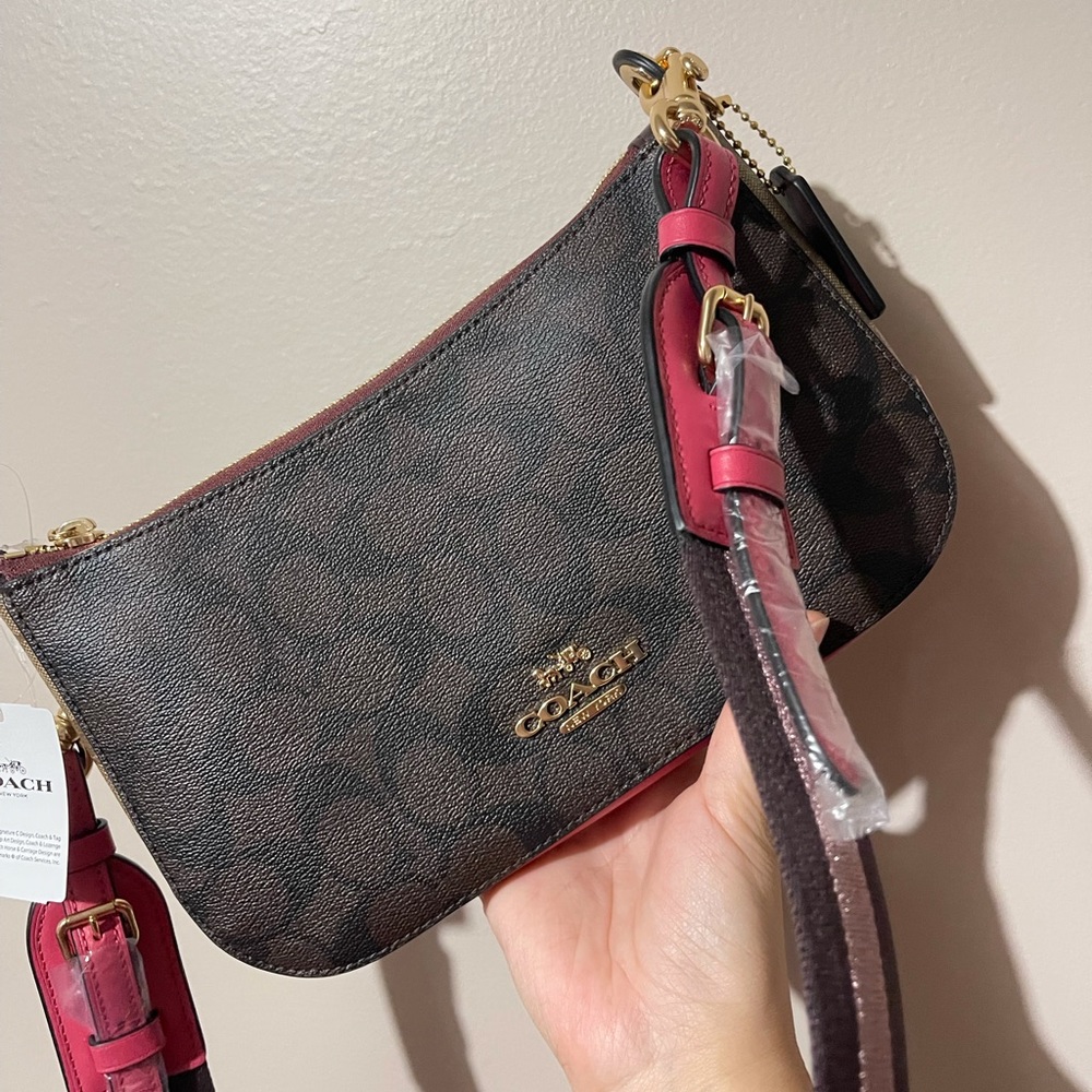 NWT Coach C6825 Jes Baguette In Signature Canvas Crossbody Brown Strawberry Haze